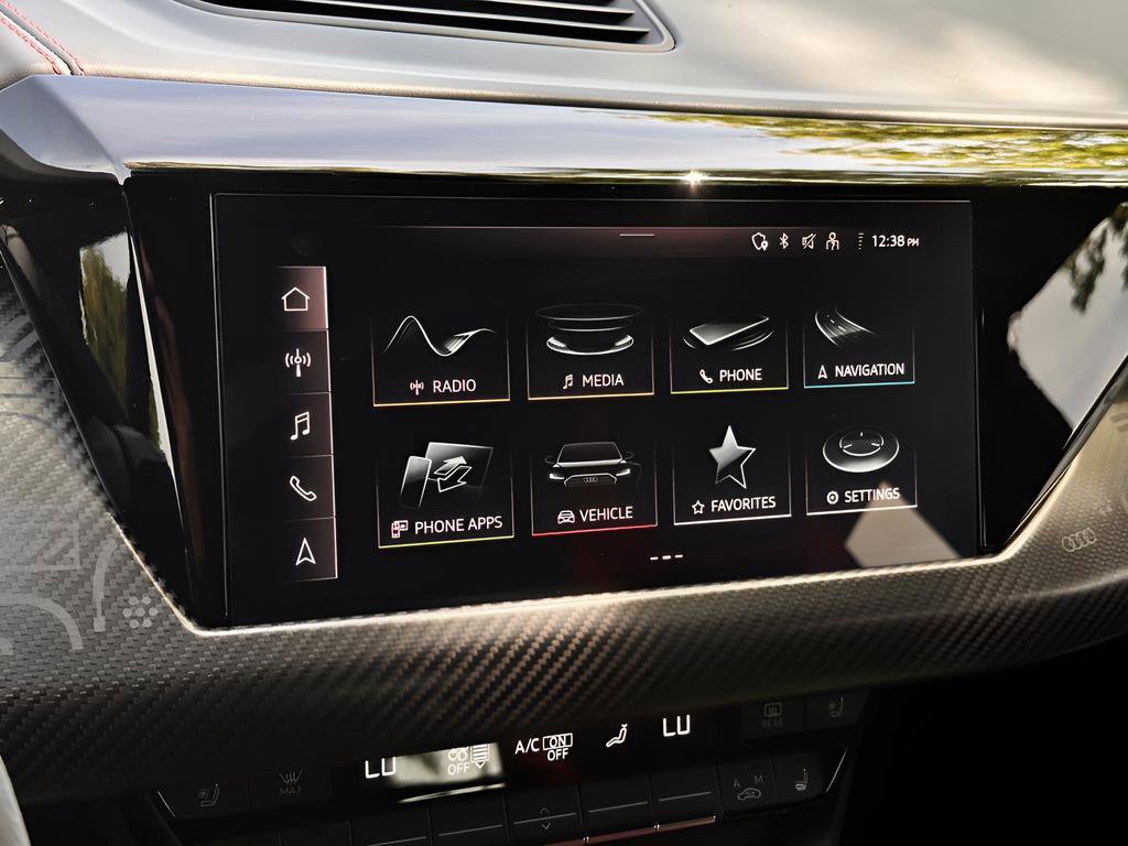 Used 2023 Audi RS e-tron GT image 13