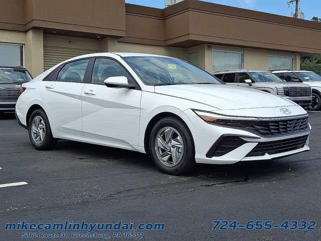 New 2026 Hyundai Elantra SE FWD image 1