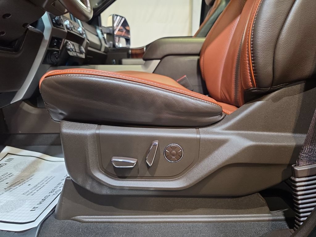 Used 2021 Ford F350 King Ranch w/ King Ranch Ultimate Package AWD/4WD image 14
