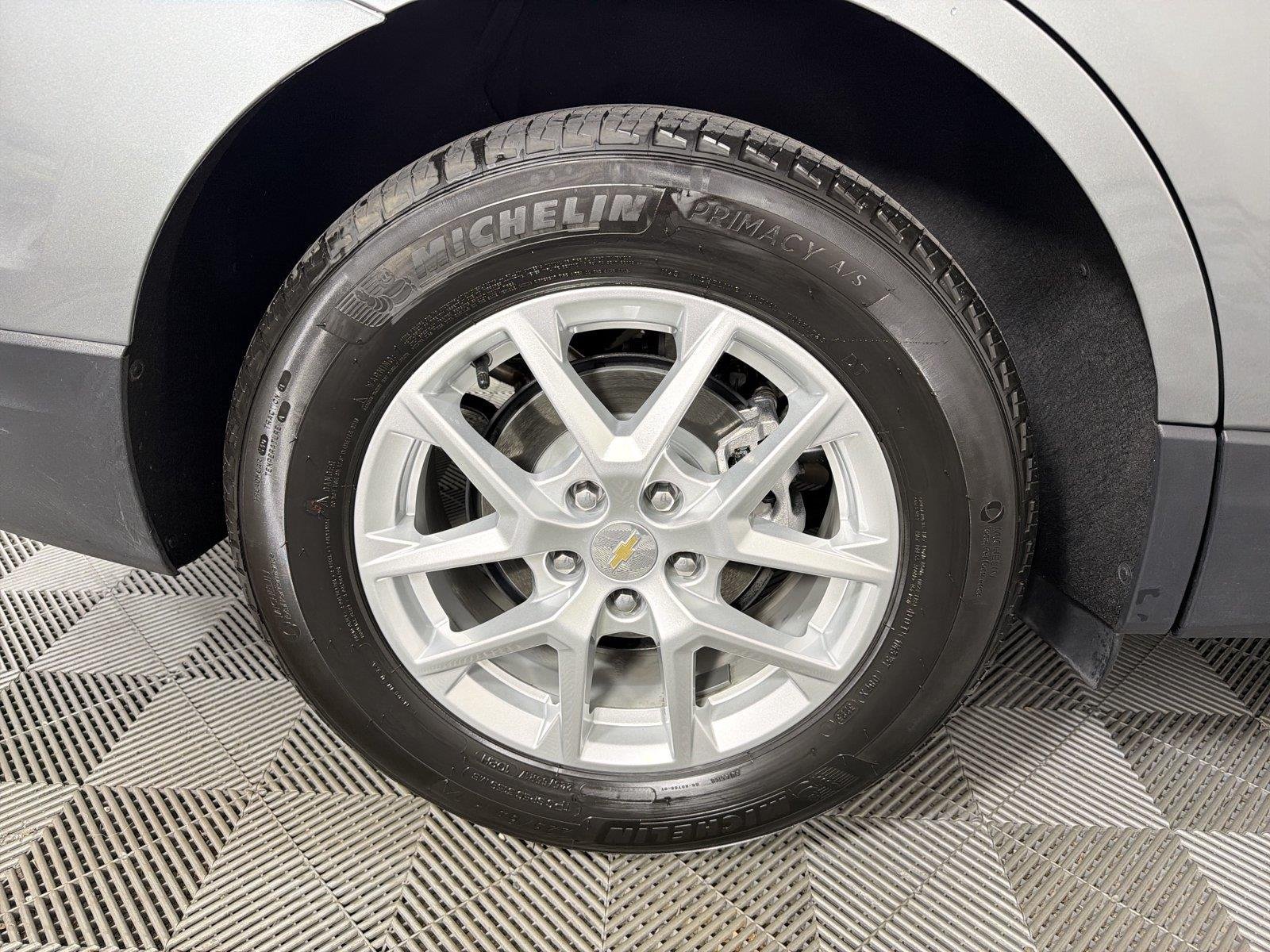 Used 2024 Chevrolet Equinox LT FWD image 15