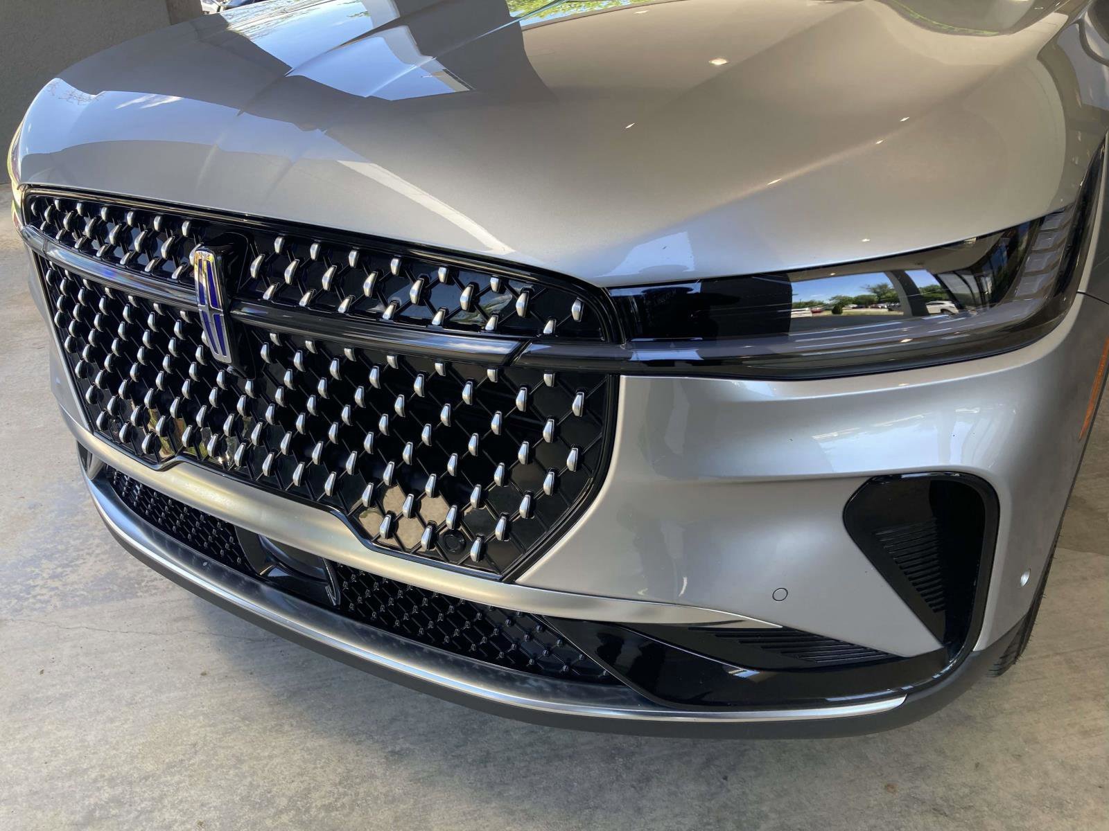 Certified 2024 Lincoln Nautilus Premier AWD/4WD image 10