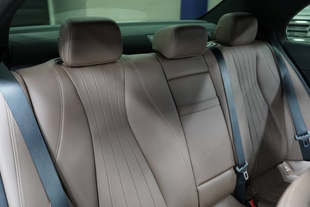 Used 2020 Mercedes-Benz E 450 4MATIC Sedan image 24