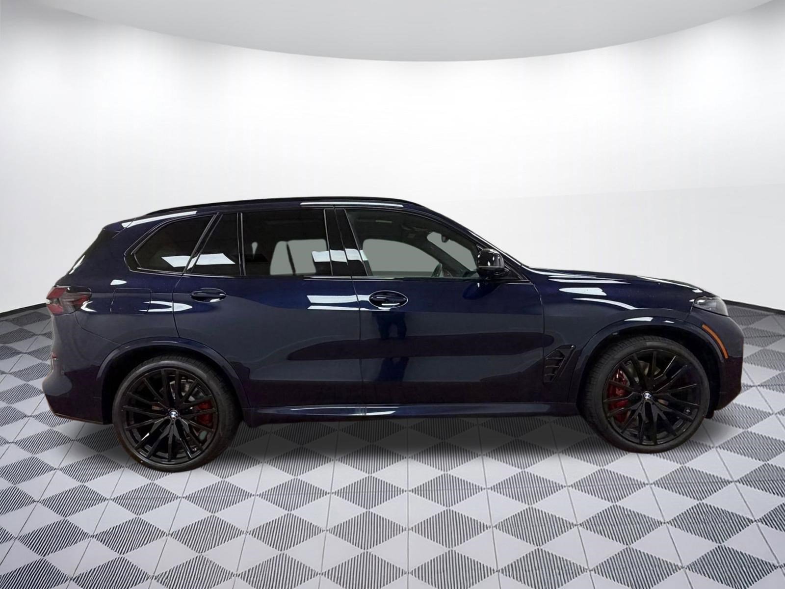 New 2026 BMW X5 M60i image 7