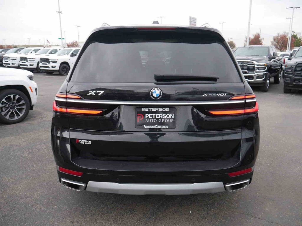 Used 2024 BMW X7 xDrive40i image 21