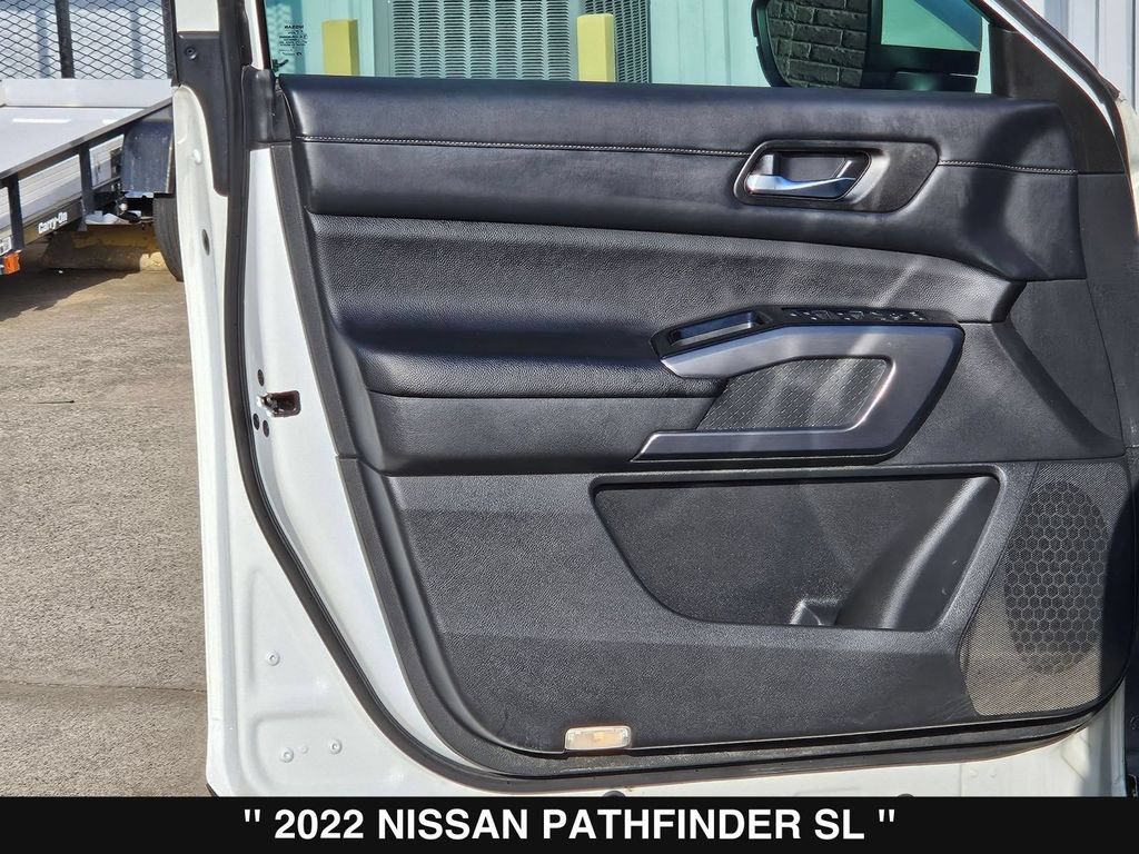 Used 2022 Nissan Pathfinder SL FWD image 14