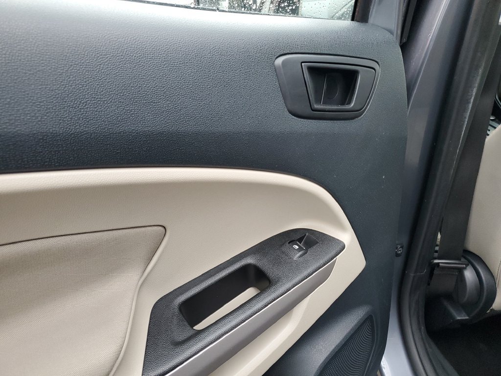 Used 2021 Ford EcoSport S FWD image 12