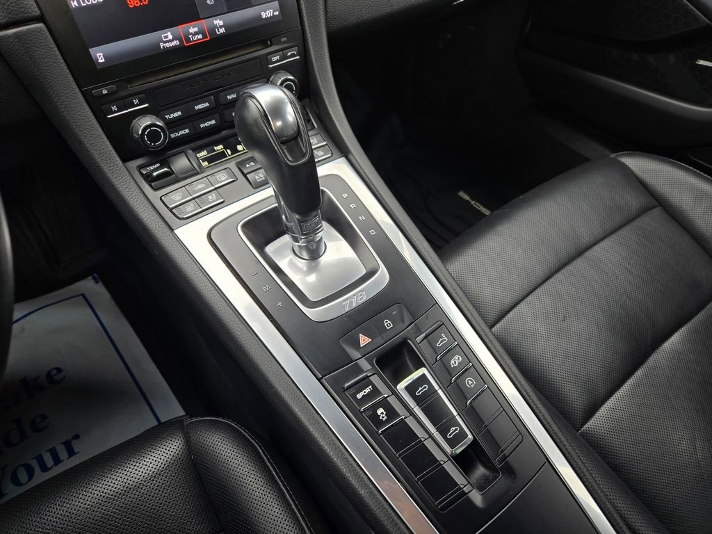 Used 2019 Porsche 718 Boxster RWD image 22