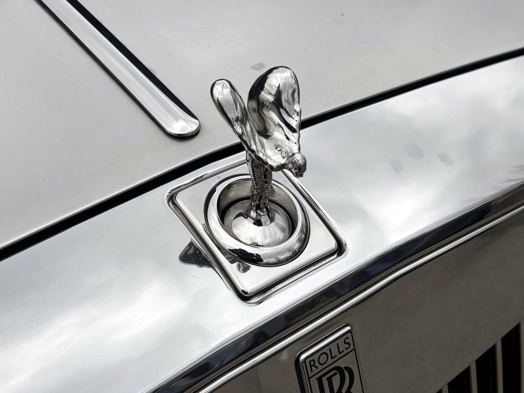 Used 2010 Rolls-Royce Phantom Drophead Coupe image 6