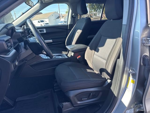 Used 2023 Ford Explorer XLT image 10