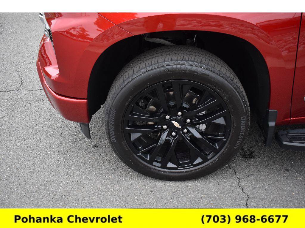 Used 2024 Chevrolet Silverado 1500 High Country w/ Technology Package AWD/4WD image 30
