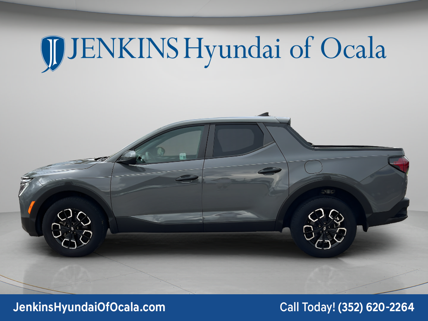 Used 2024 Hyundai Santa Cruz SE FWD image 6