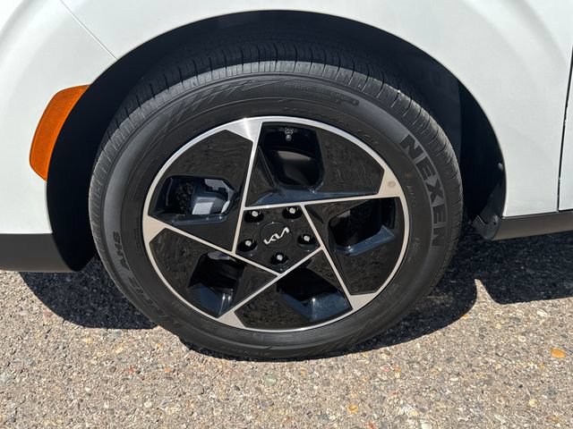 Used 2025 Kia Soul EX FWD image 18