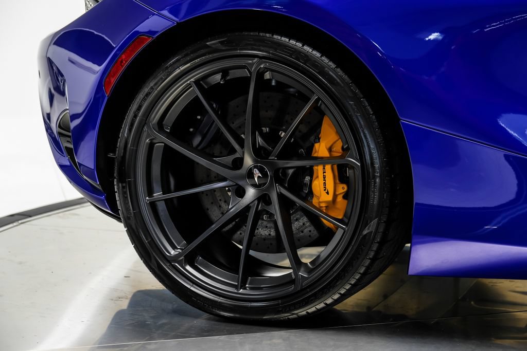 Used 2026 McLaren 750S Spider RWD image 55