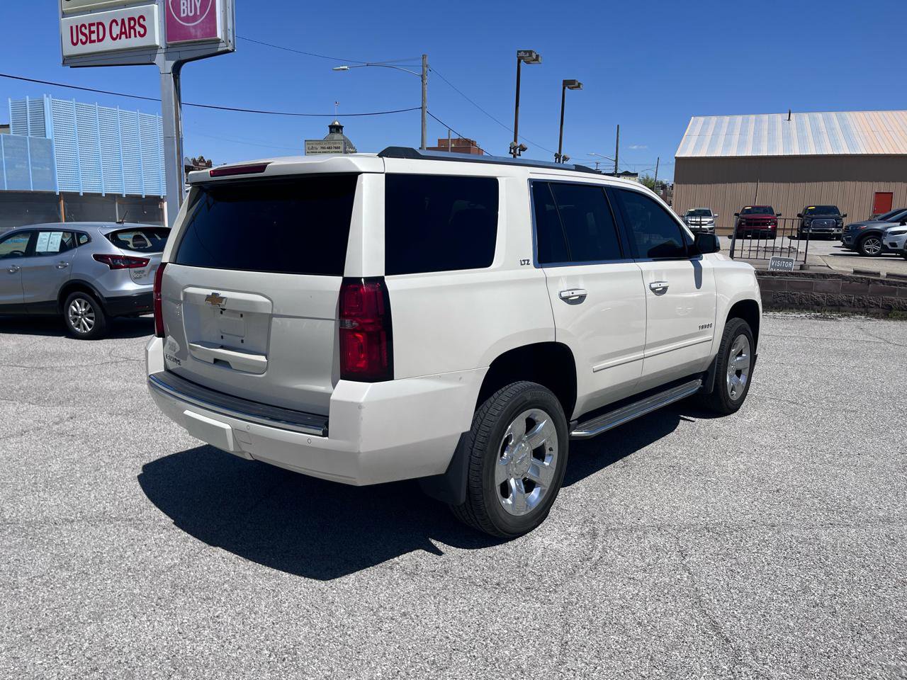 Used 2015 Chevrolet Tahoe LTZ AWD/4WD image 3