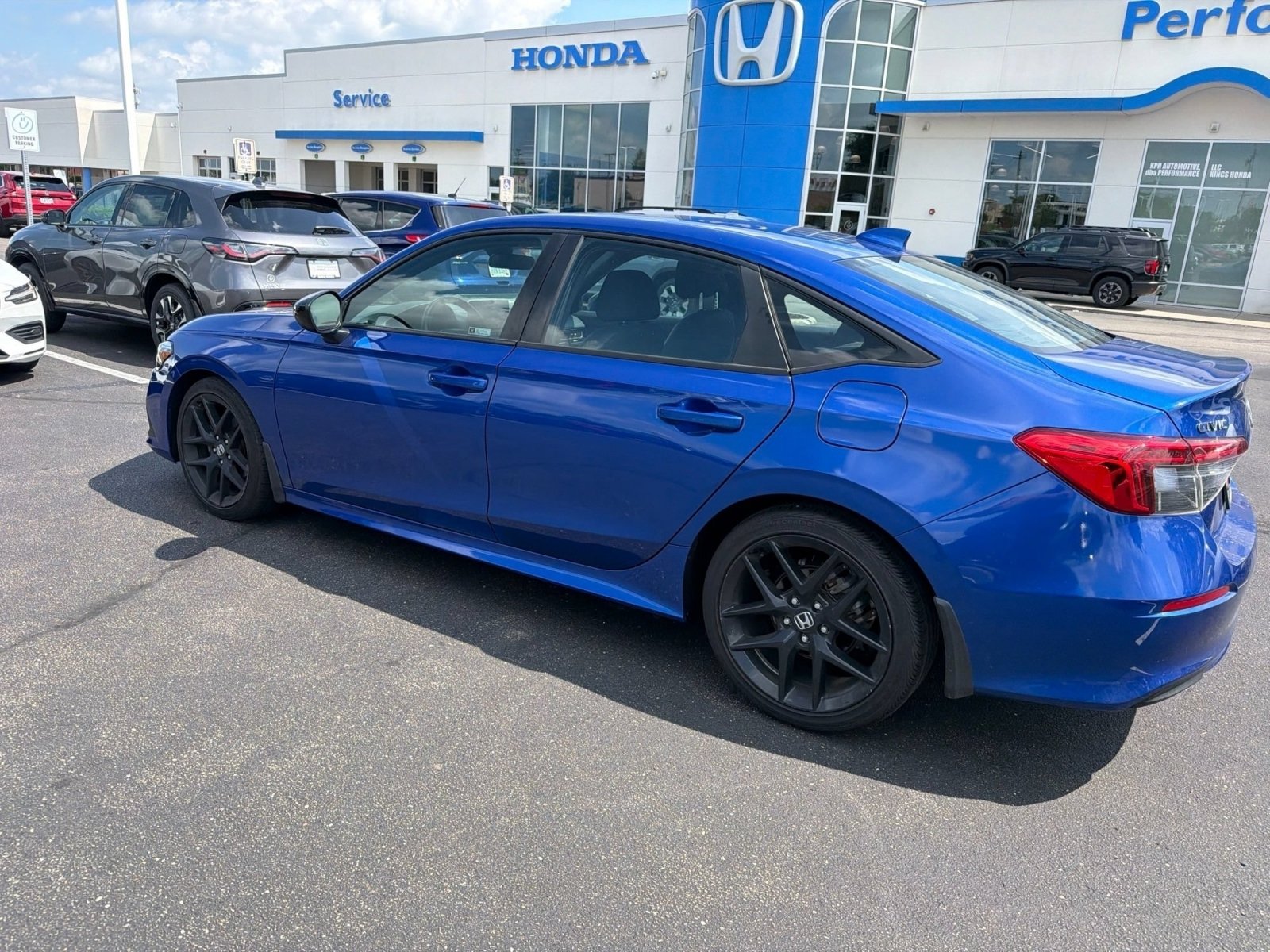 Used 2023 Honda Civic Sport image 11