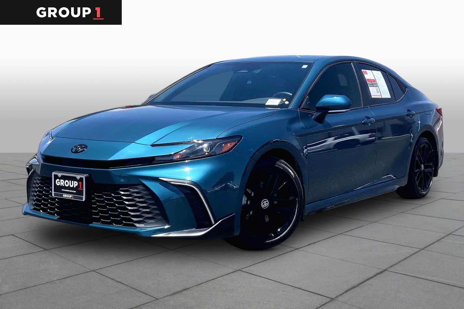 Used 2026 Toyota Camry SE w/ Convenience Package FWD image 1