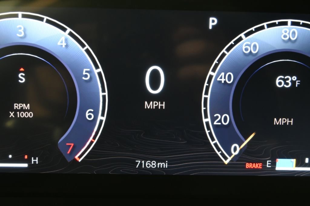 Used 2025 Jeep Grand Cherokee L Limited w/ Black Appearance Package image 27