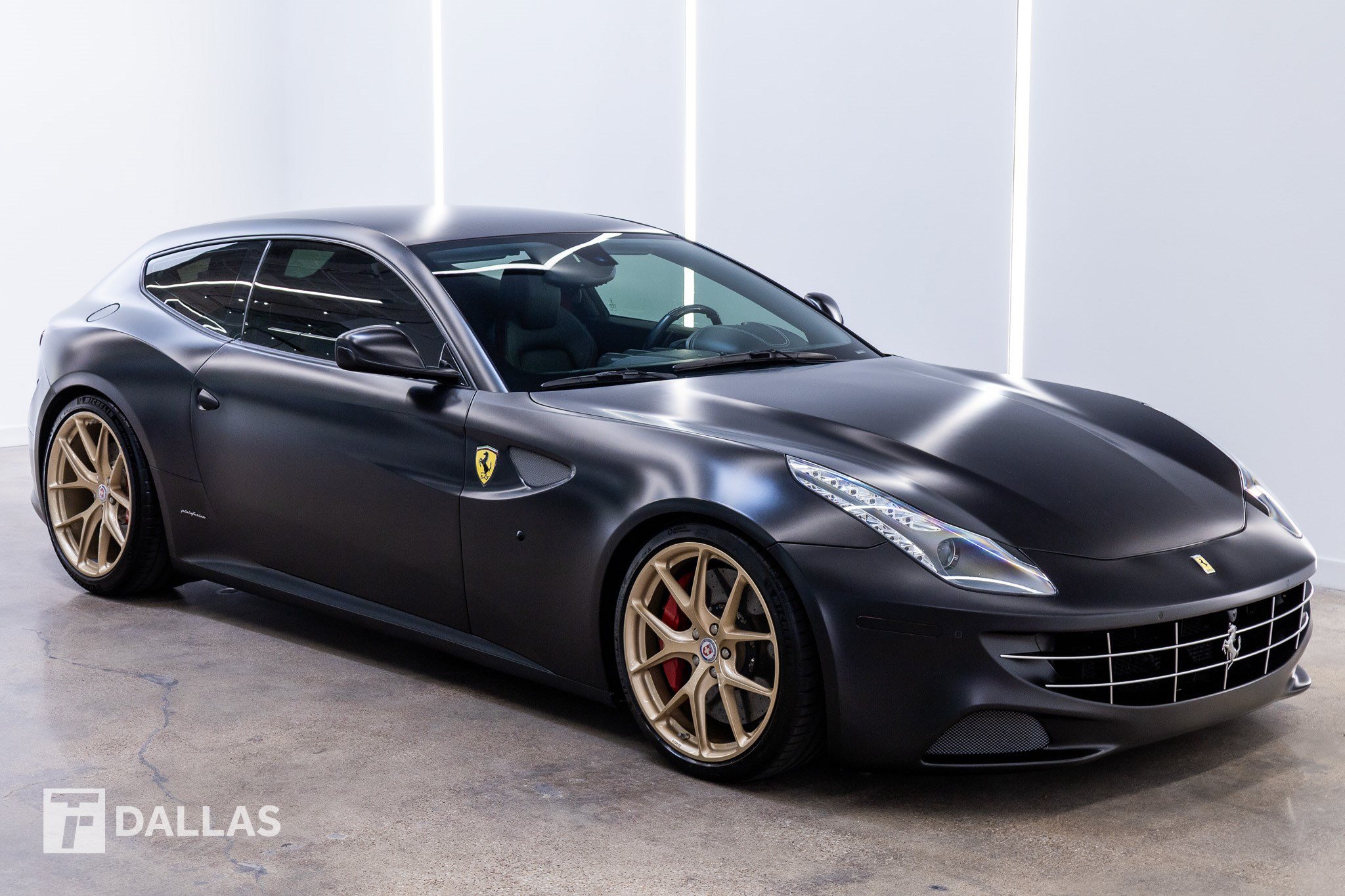 Used 2012 Ferrari FF AWD/4WD image 19