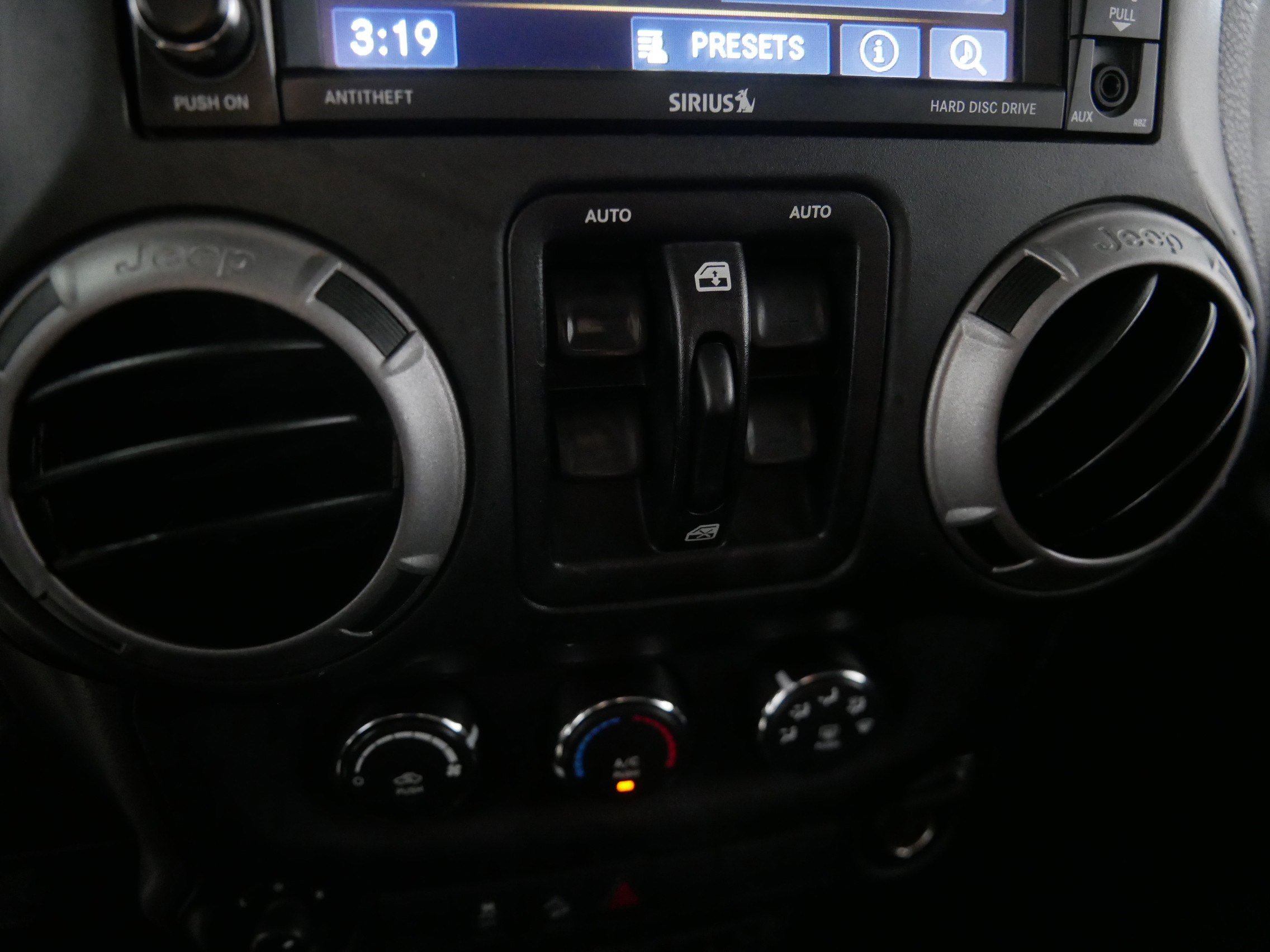 Used 2017 Jeep Wrangler Unlimited Sport w/ Quick Order Package 24S image 29