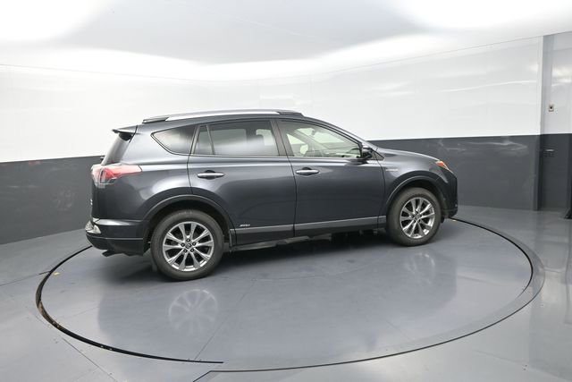 Used 2018 Toyota RAV4 Limited AWD/4WD image 10