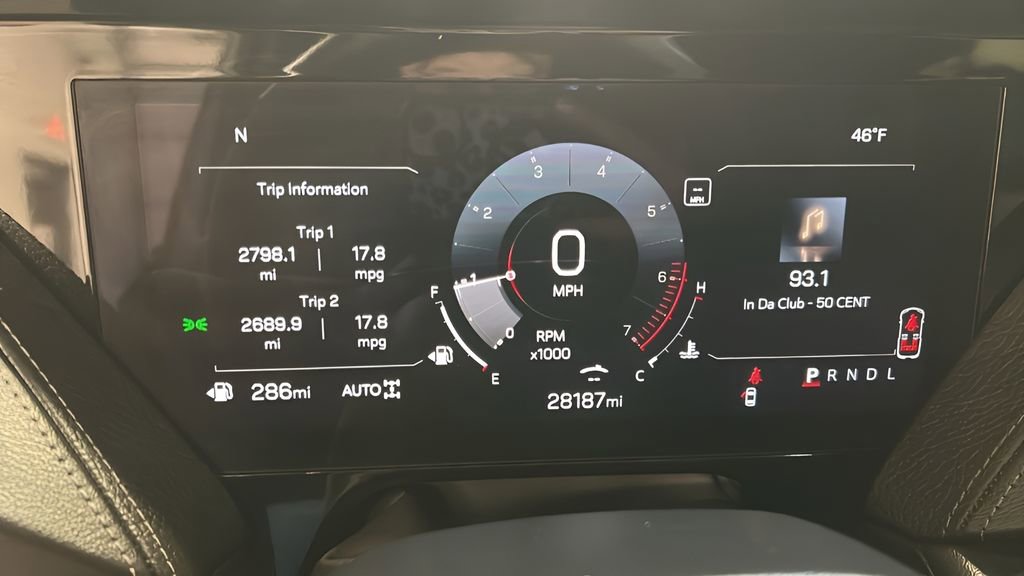 Used 2025 GMC Yukon Denali image 9