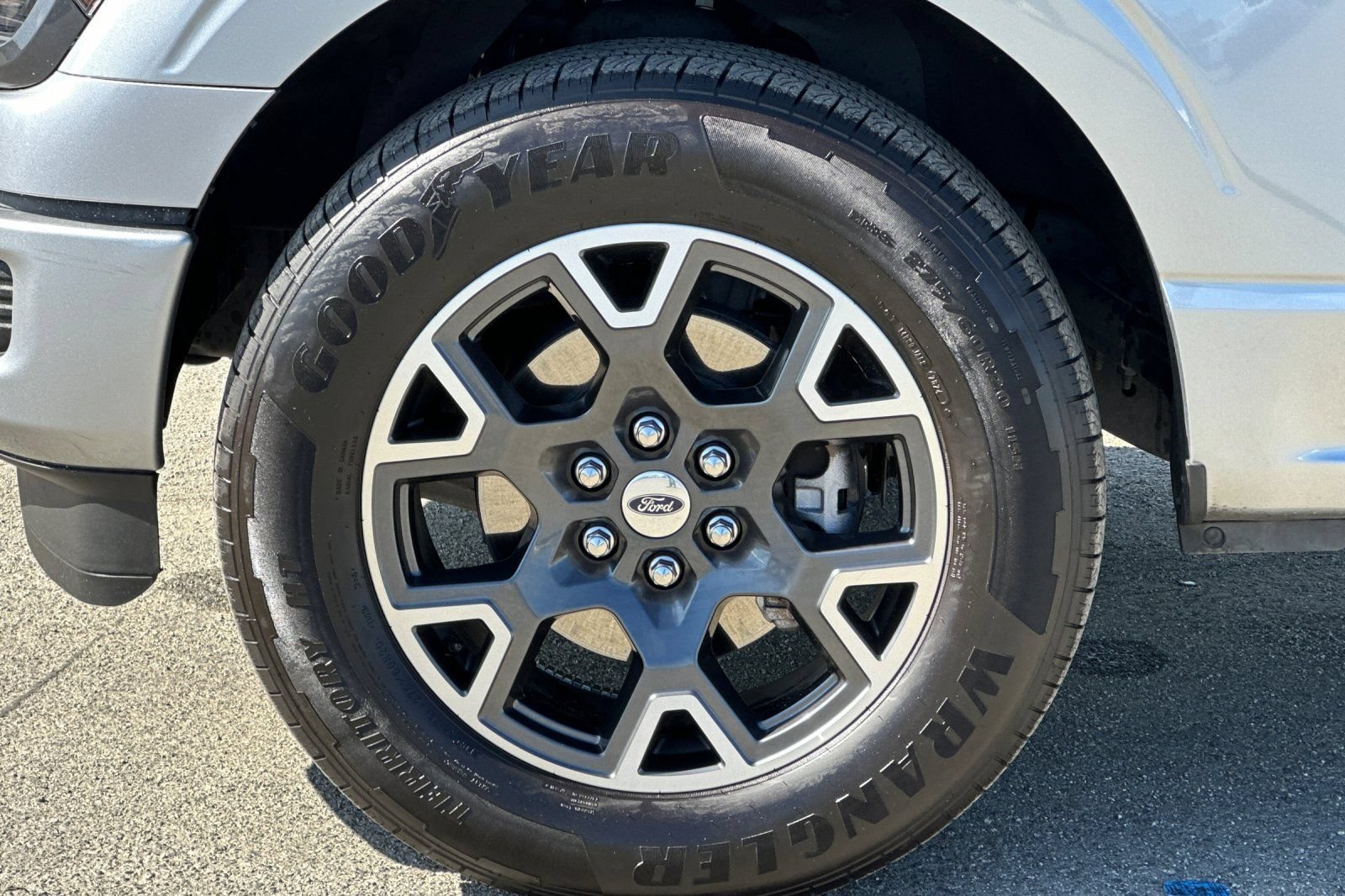 Used 2024 Ford F150 STX RWD image 31