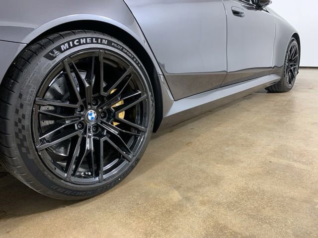 Used 2026 BMW M5 w/ Carbon Package AWD/4WD image 9