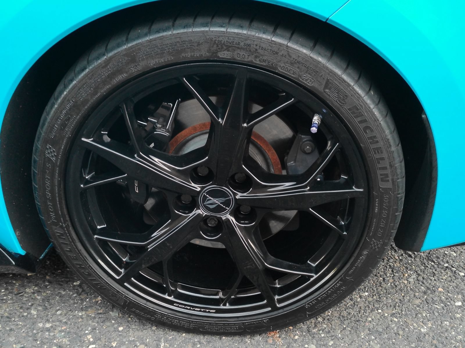 Certified 2021 Chevrolet Corvette Stingray Premium Conv w/ Z51 Performance Package RWD image 30