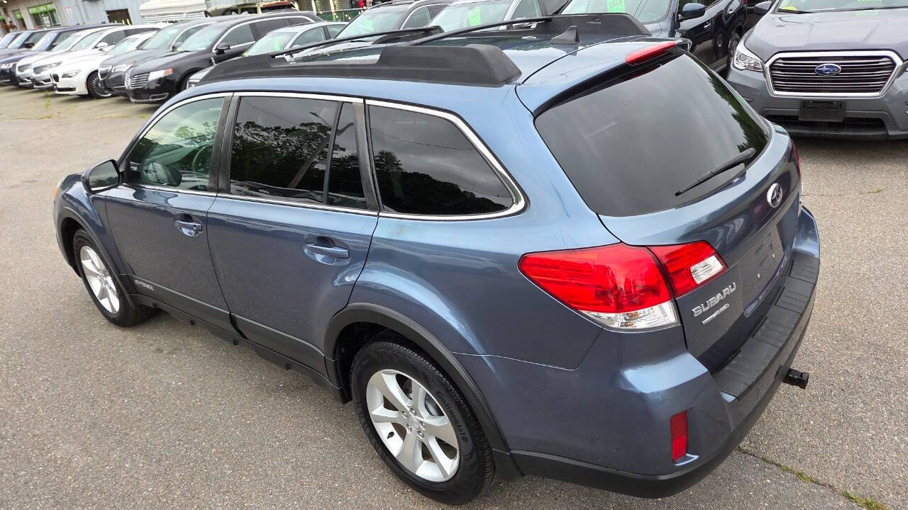 Used 2013 Subaru Outback 2.5i Limited w/ Moonroof Pkg AWD/4WD image 10