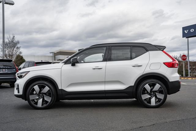 New 2026 Volvo EX40 Plus w/ Climate Package image 4