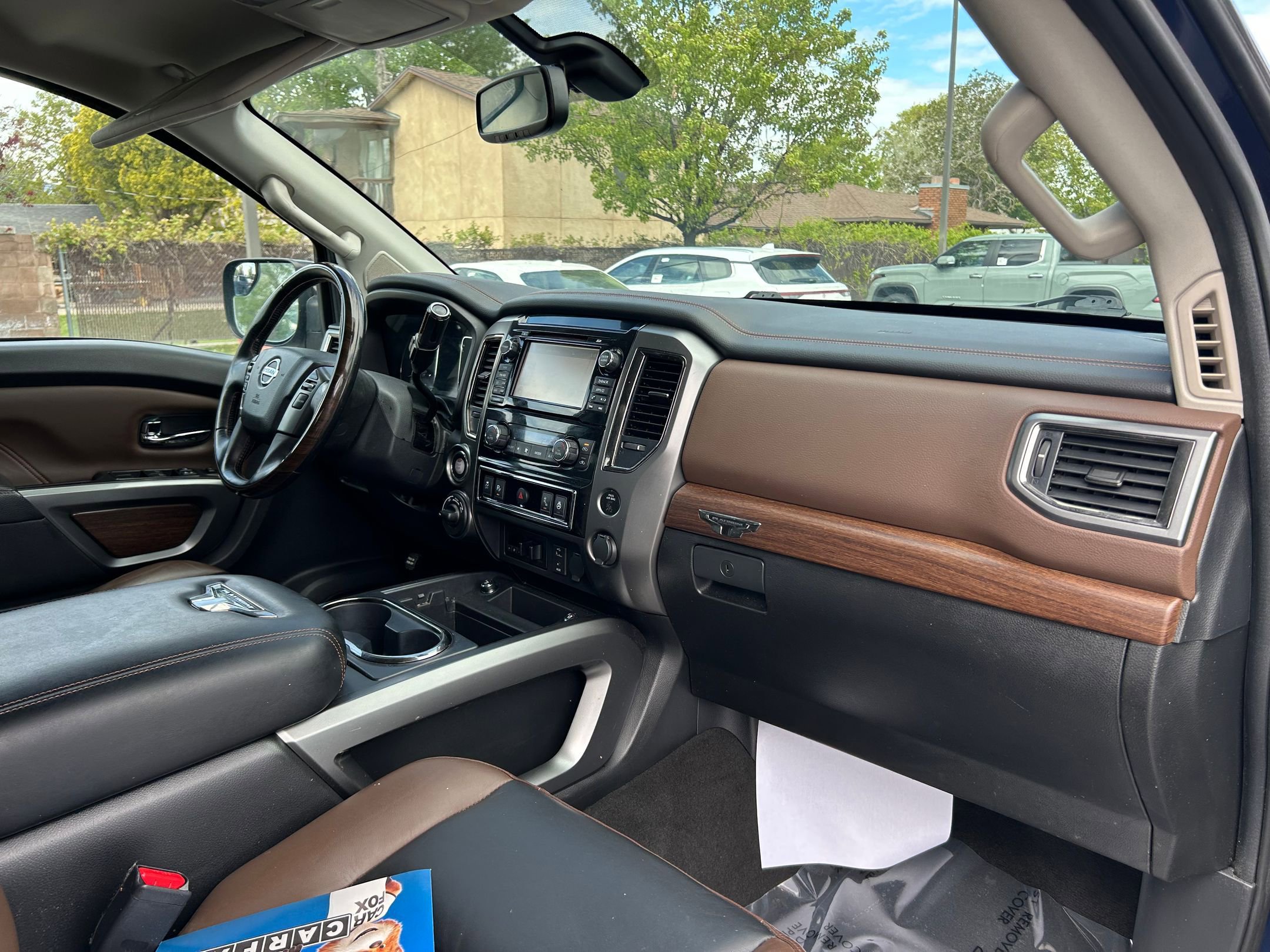 Used 2018 Nissan Titan Platinum Reserve image 29