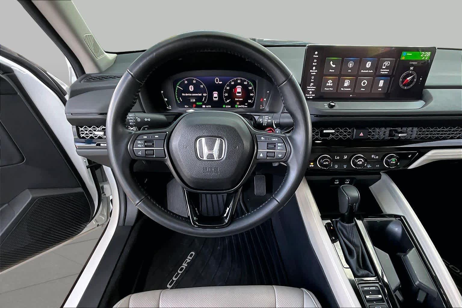 Used 2024 Honda Accord EX-L image 6