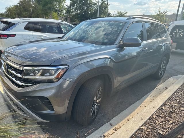 Certified 2023 Volkswagen Atlas SE image 3