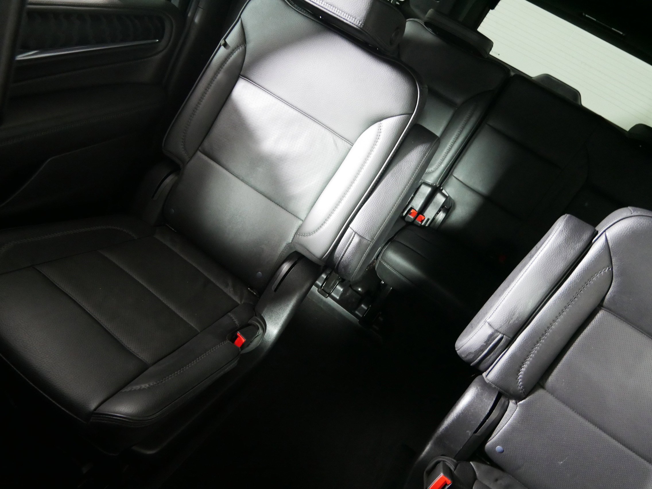 Used 2024 GMC Yukon XL Denali w/ Advanced Technology Package image 12