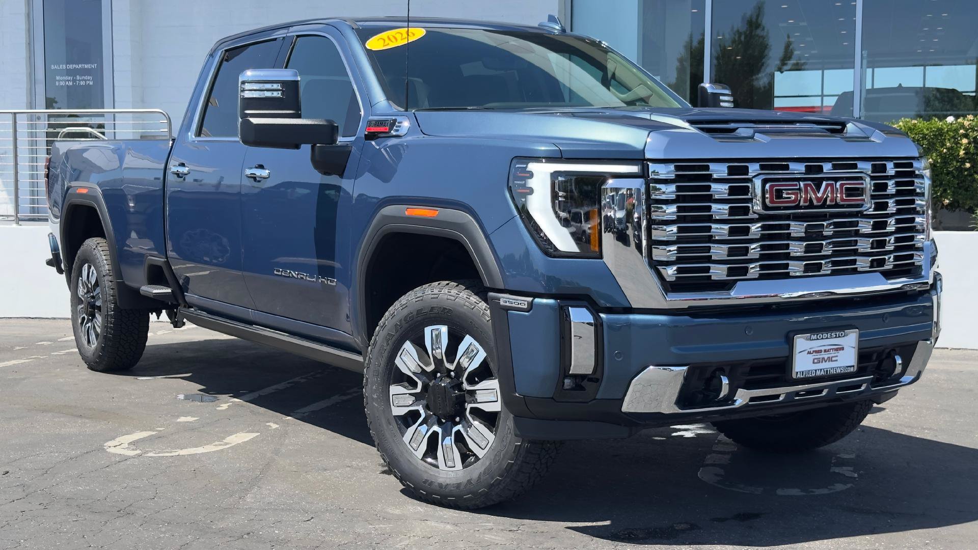 New 2026 GMC Sierra 3500 Denali w/ Denali Reserve Package