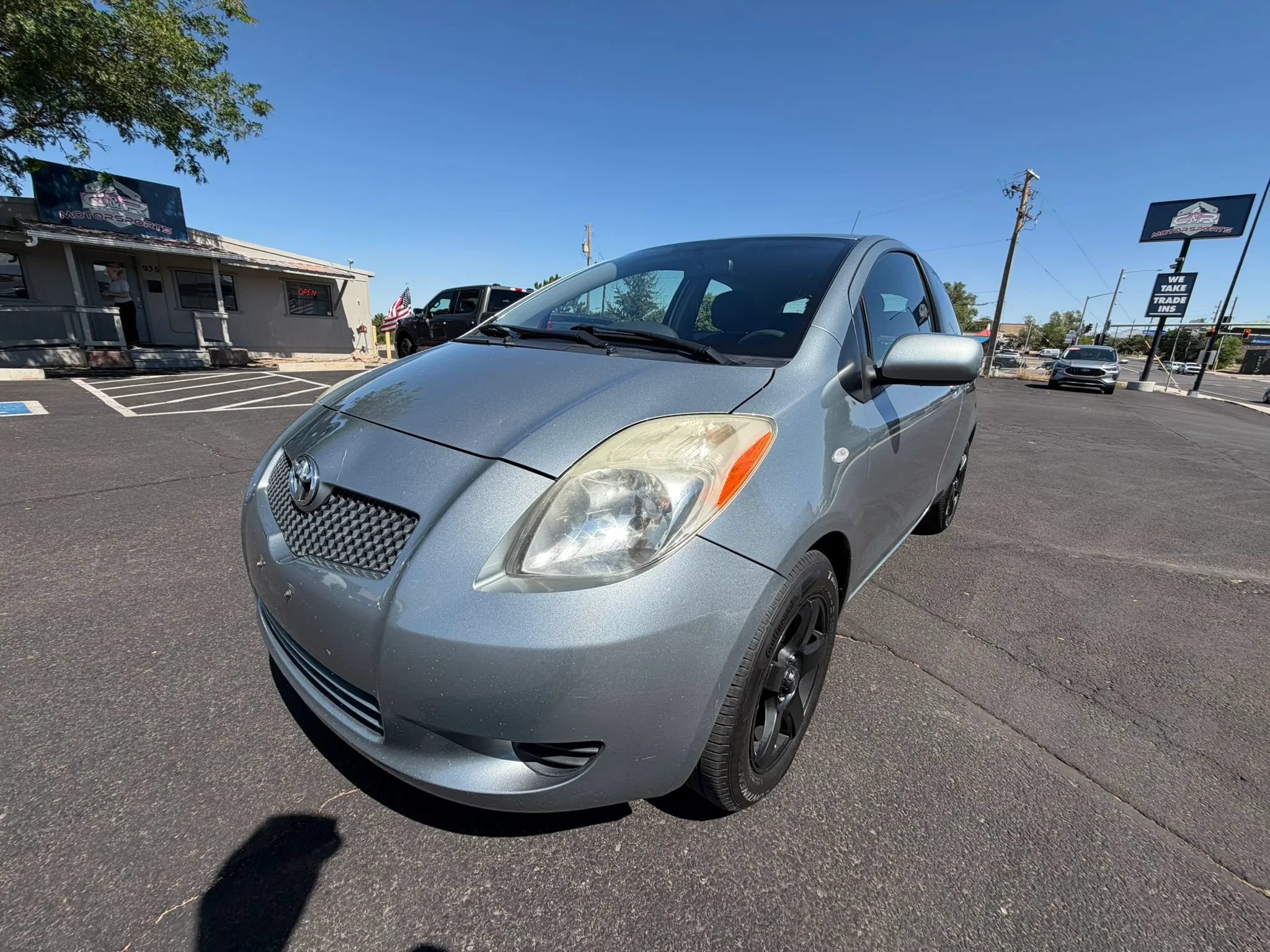 Used 2007 Toyota Yaris 2-Door Hatchback FWD image 2