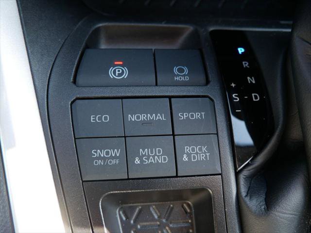 Certified 2025 Toyota RAV4 XLE image 27