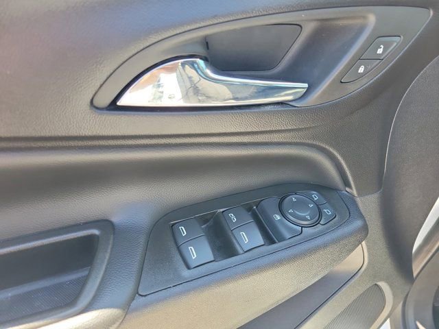 Used 2023 Chevrolet Equinox LT AWD/4WD image 23