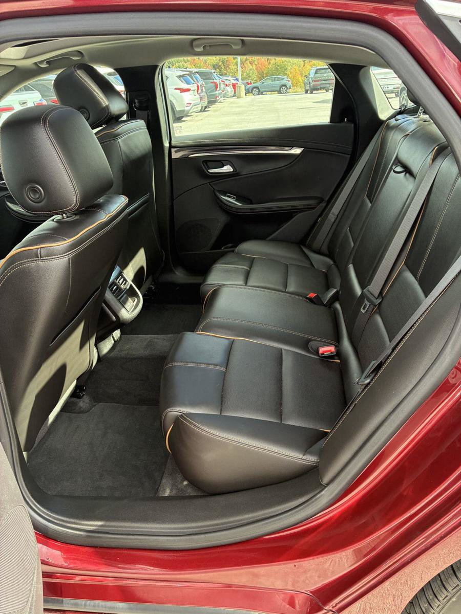 Used 2016 Chevrolet Impala LTZ w/ Enhanced Convenience Package FWD image 19