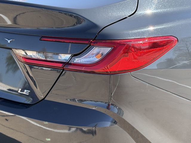 Used 2025 Toyota Camry LE image 7
