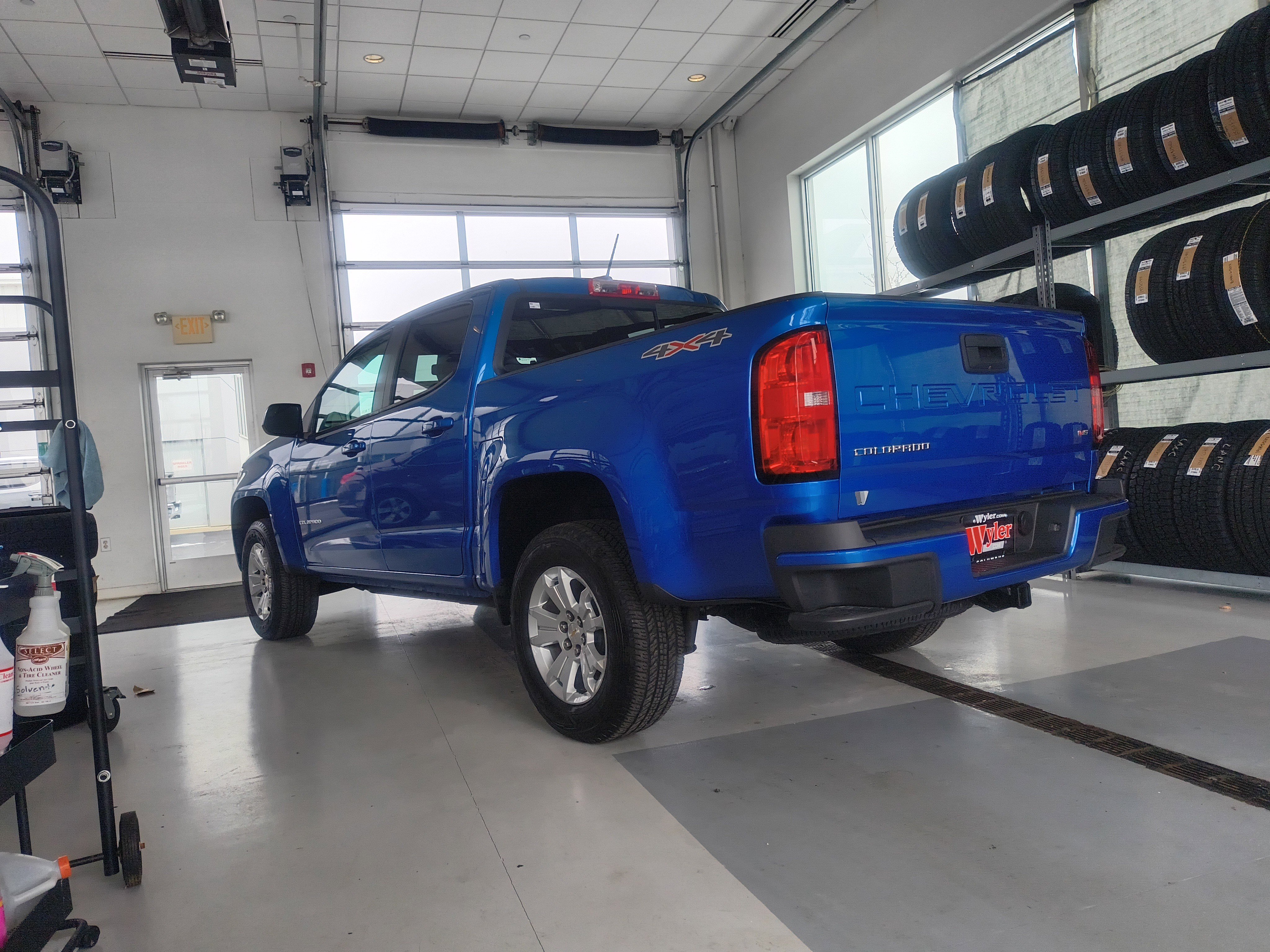 Used 2022 Chevrolet Colorado LT w/ LT Convenience Package image 3