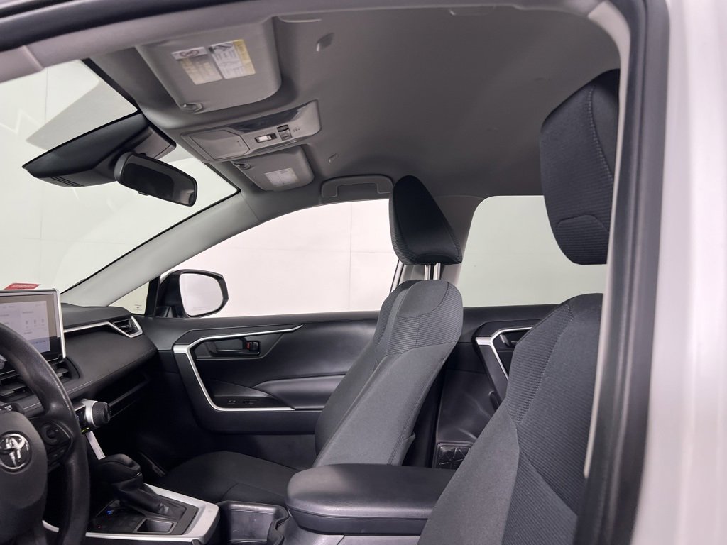 Used 2025 Toyota RAV4 LE image 24