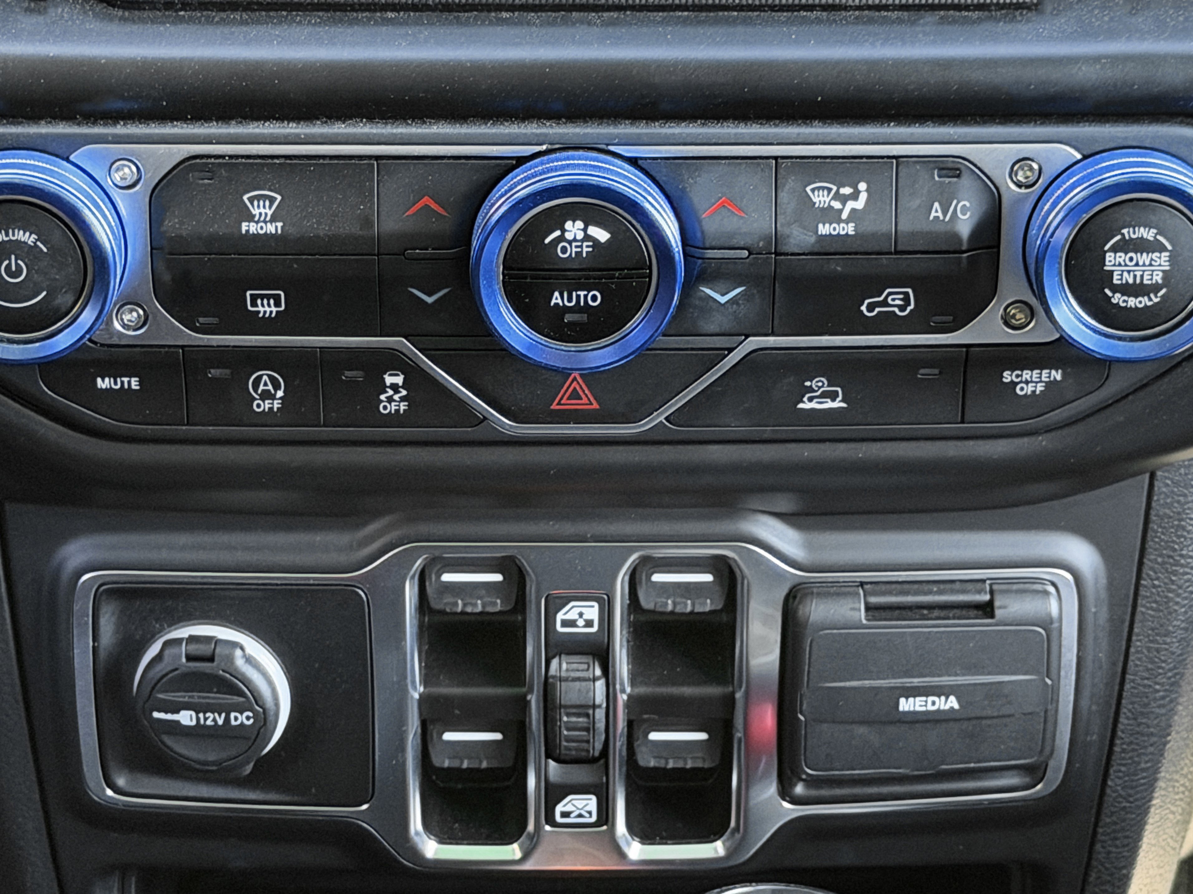 Used 2022 Jeep Wrangler Unlimited Sport AWD/4WD image 8