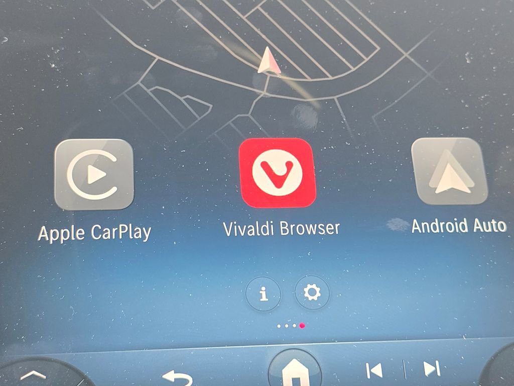 Certified 2026 Mercedes-Benz GLC 300 4MATIC image 5