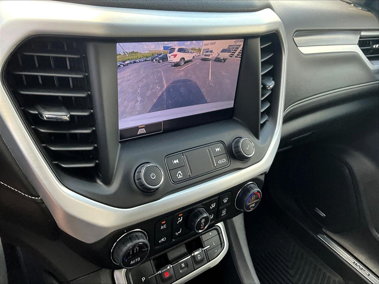 Used 2023 GMC Acadia SLT w/ Elevation Edition FWD image 14