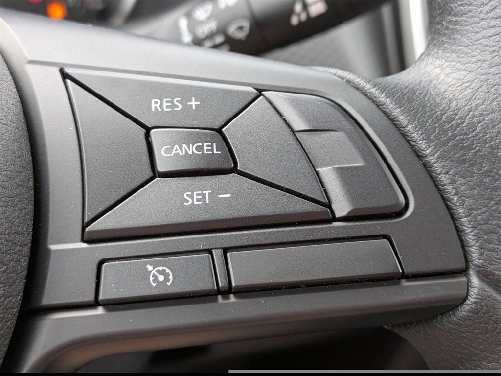 New 2025 Nissan Kicks Play S image 25