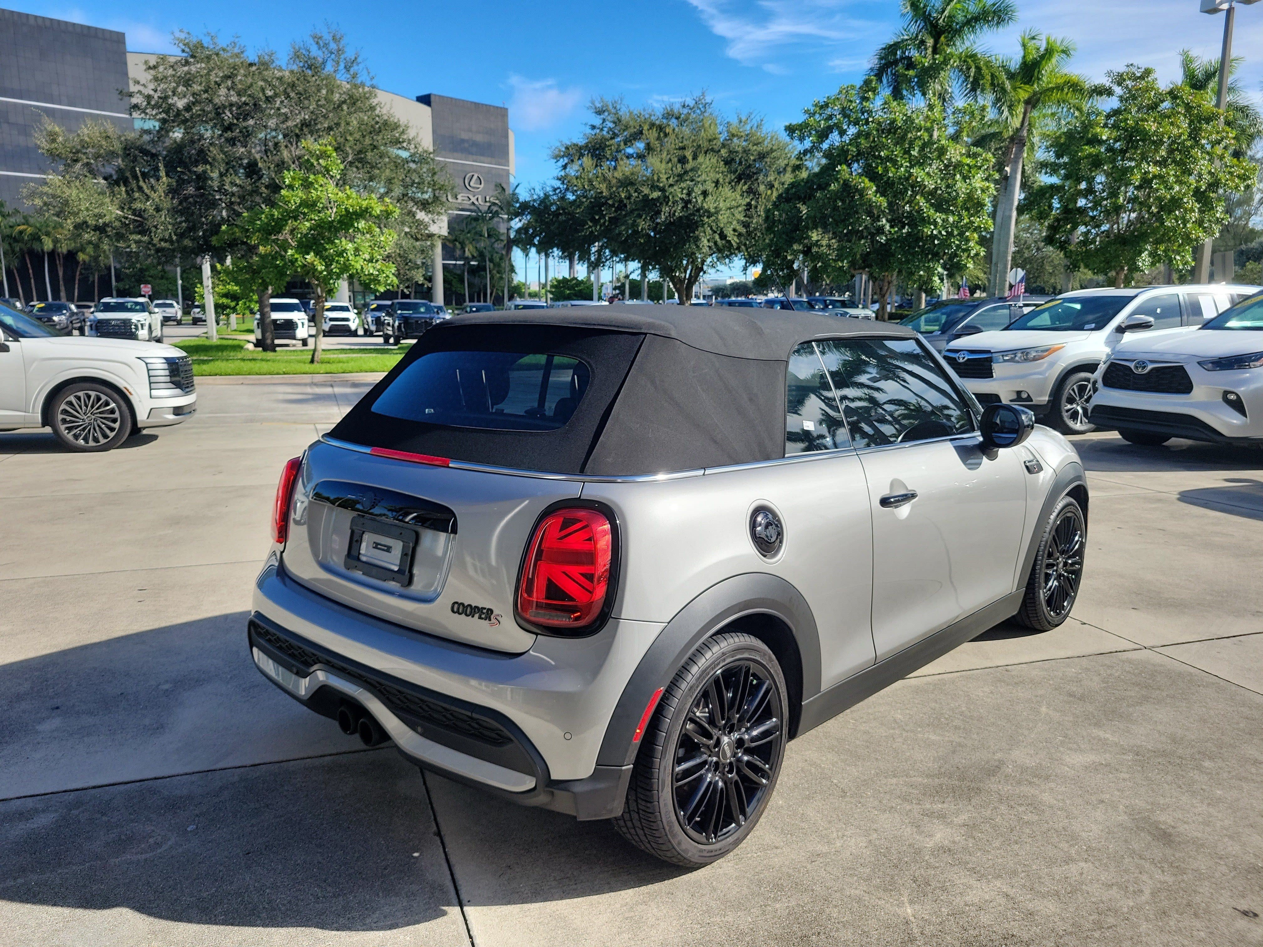 Used 2024 MINI Cooper S FWD image 7