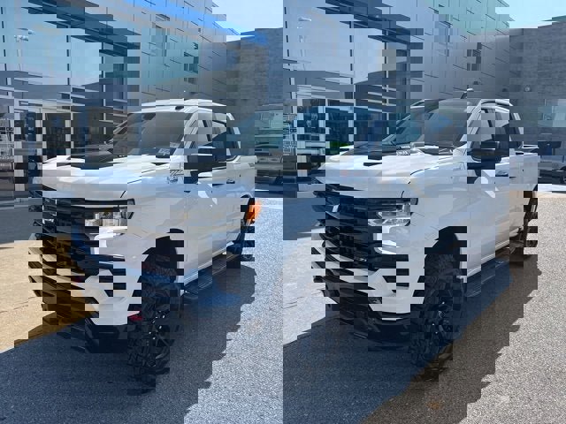 Used 2023 Chevrolet Silverado 1500 LT Trail Boss w/ Convenience Package II