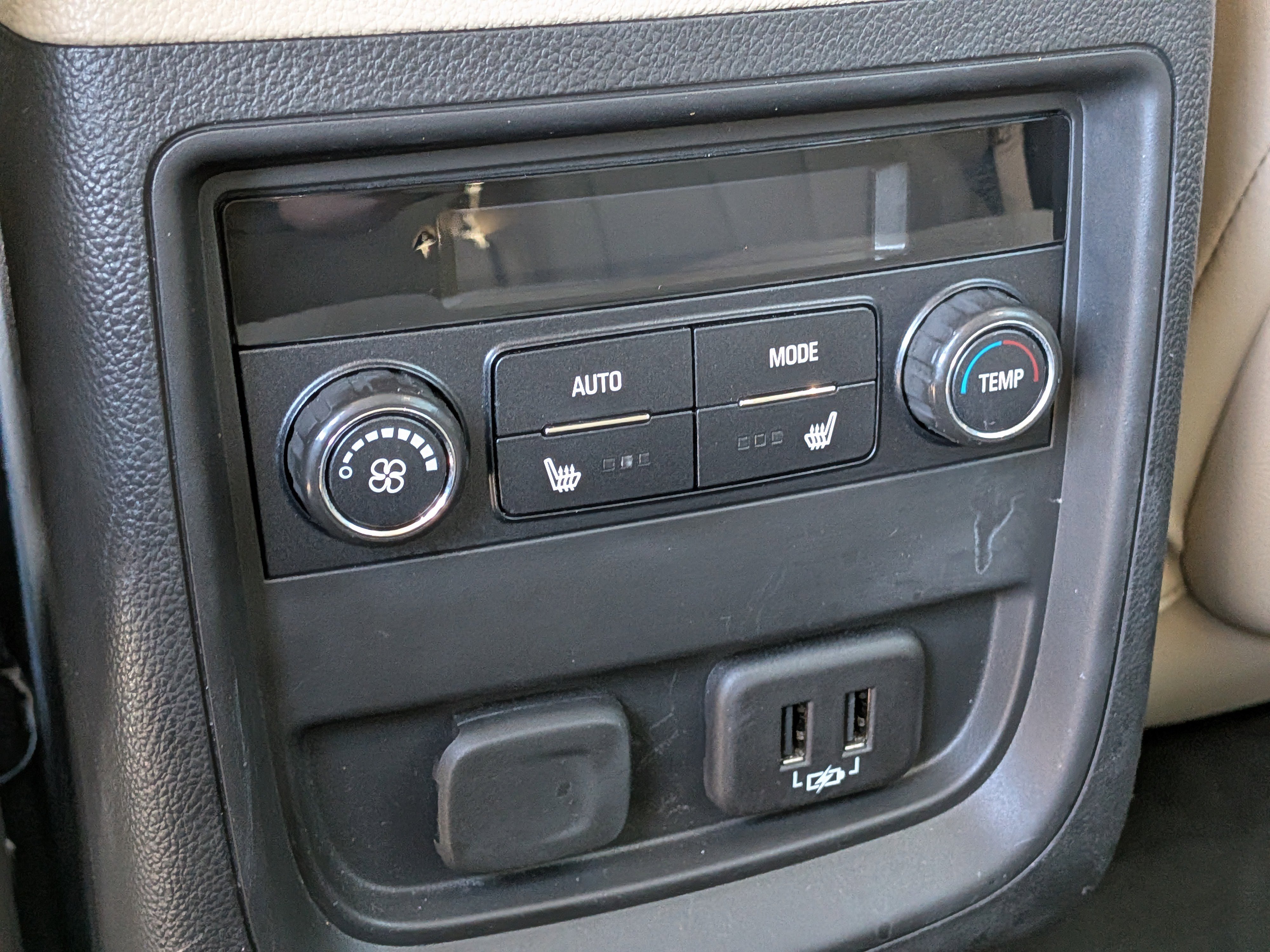 Used 2020 Buick Envision Premium w/ Driver Confidence Package image 16