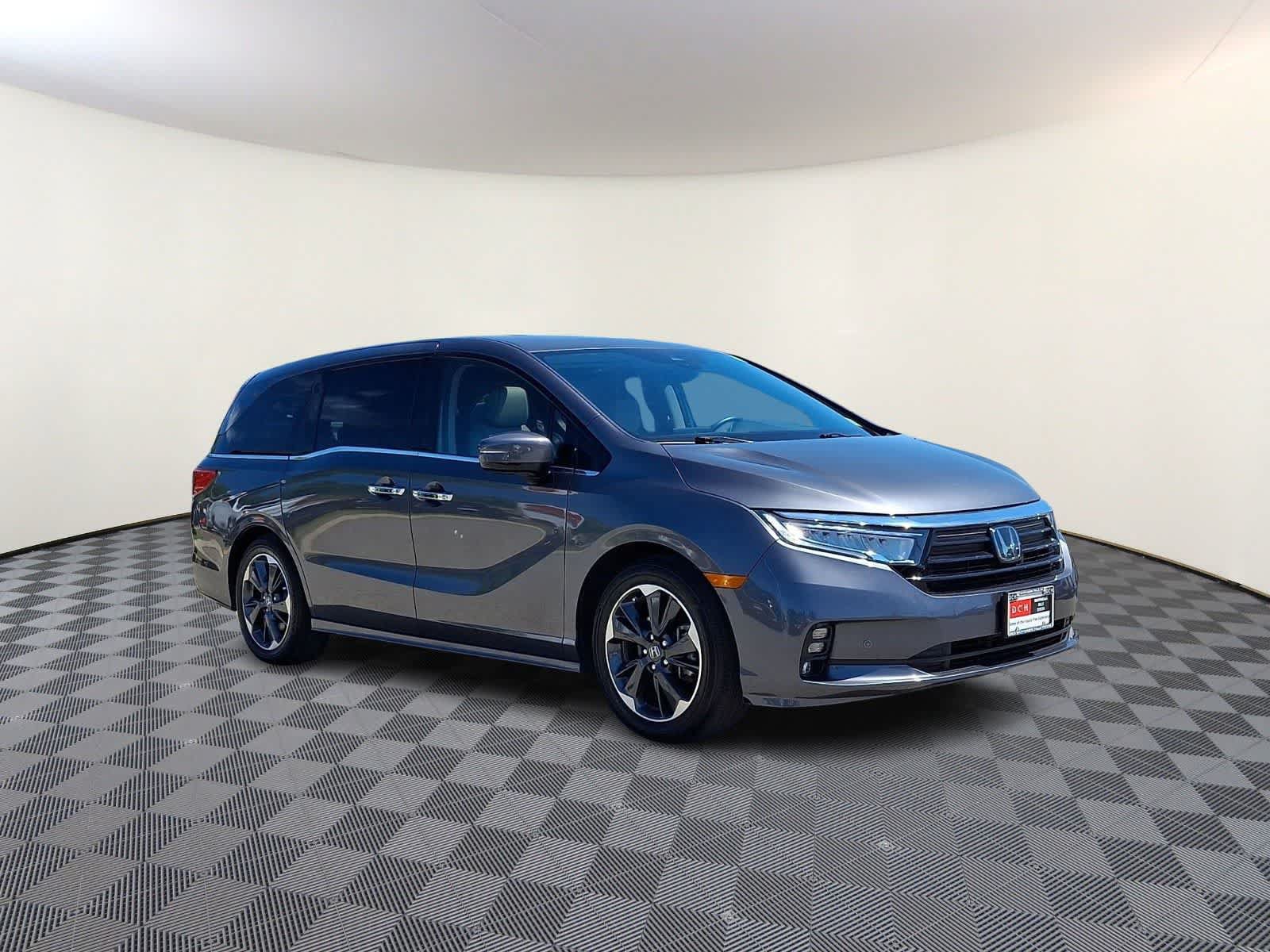 Used 2023 Honda Odyssey Elite image 4